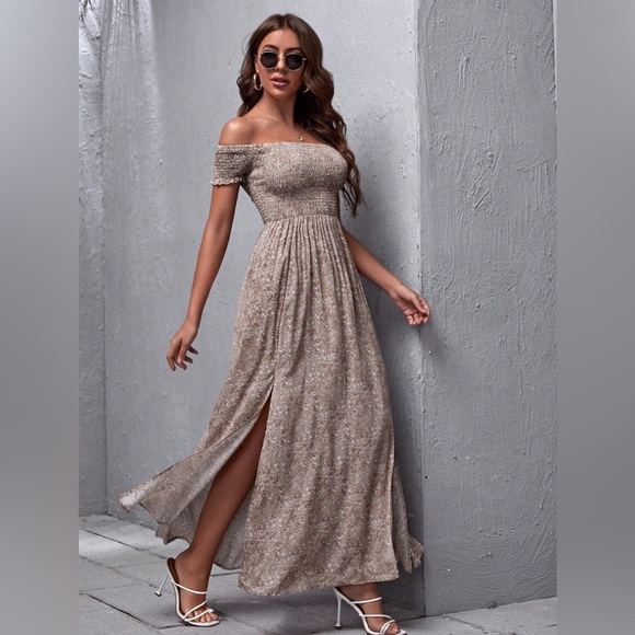 Off the shoulder shirred bust floral print boho maxi dress blue - Picture 4 of 4